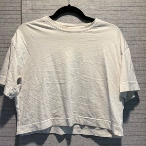 Everlane white tee